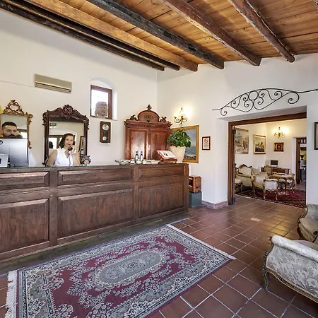 Giulia Hotel 4*