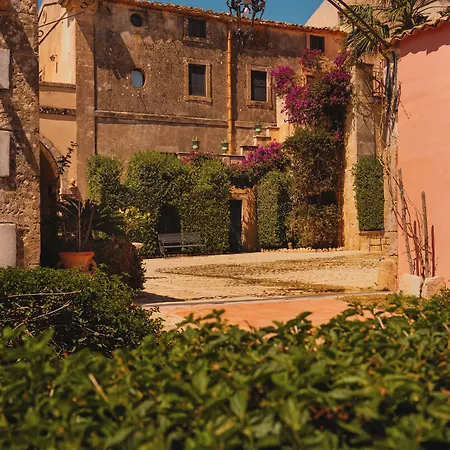 Giulia 4* Reitani