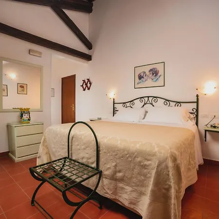Hotel Giulia 4*