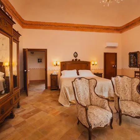 Hotel Giulia 4*